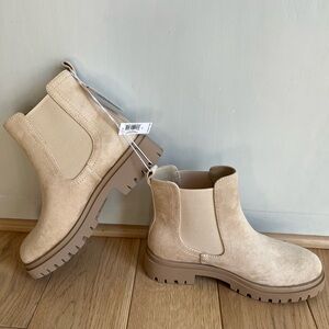 Old Navy Suede Beige Chelsea Boots